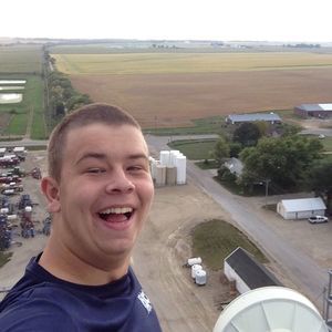 Meet your Posher, Travis